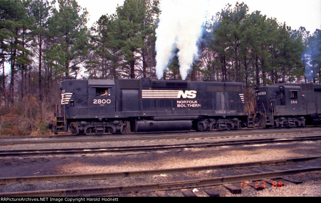 NS 2800